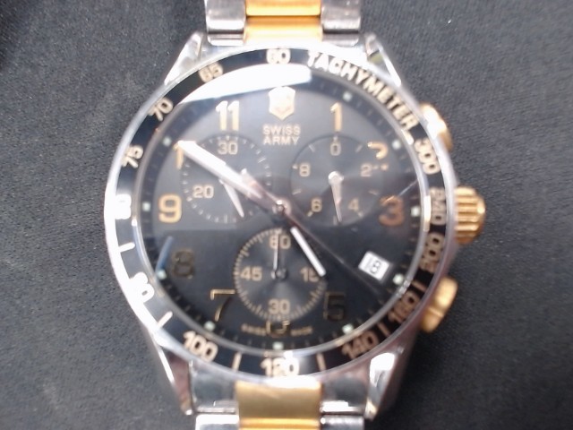 Montre swiss arny victorinox