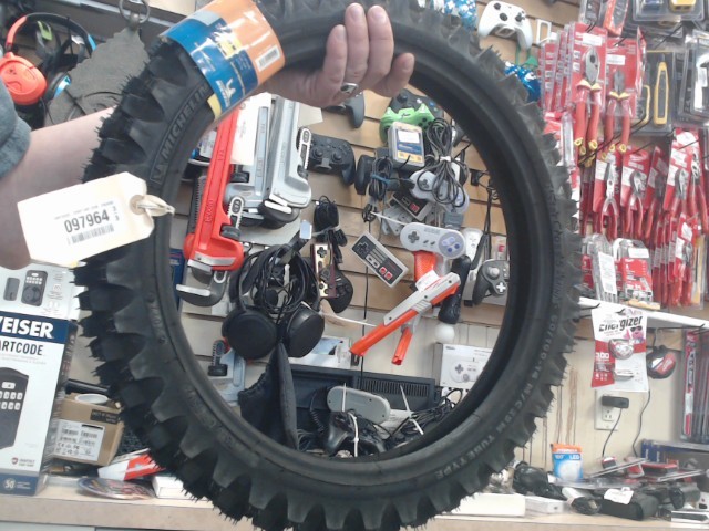Pneu michelin 60/100-14