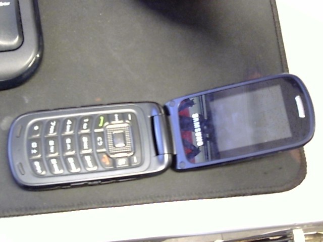 Petit telephone achete ici