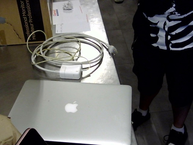 Laptop 4gbram intel core i5