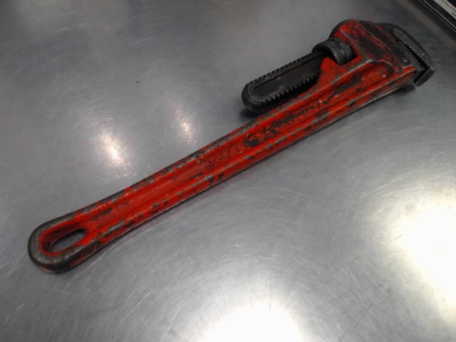Pipe wrench 18''