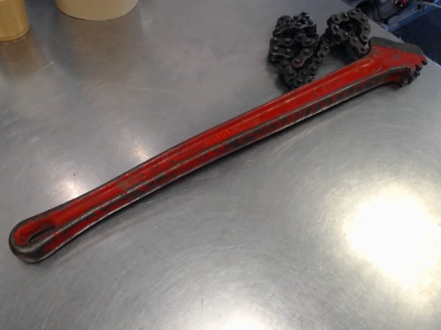 Chain tong wrench ridgid