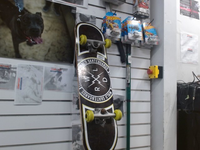 Planche a roullete world industries