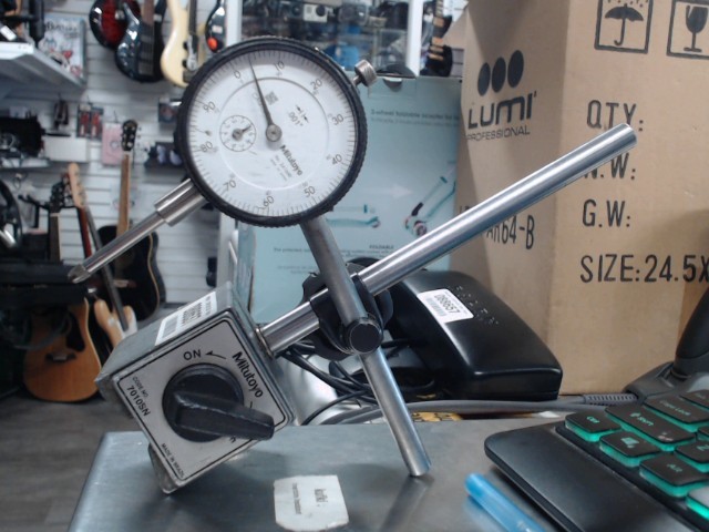 Dial indicator + mag stand mitutoyo 7010