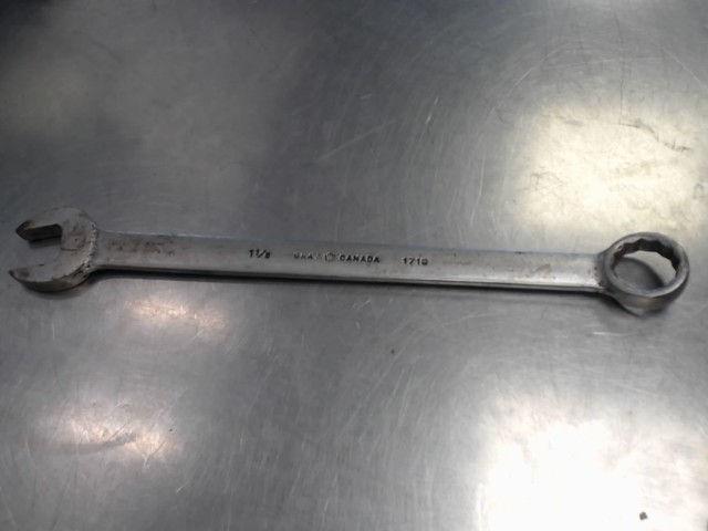 Wrench 1-1/8 gray canada