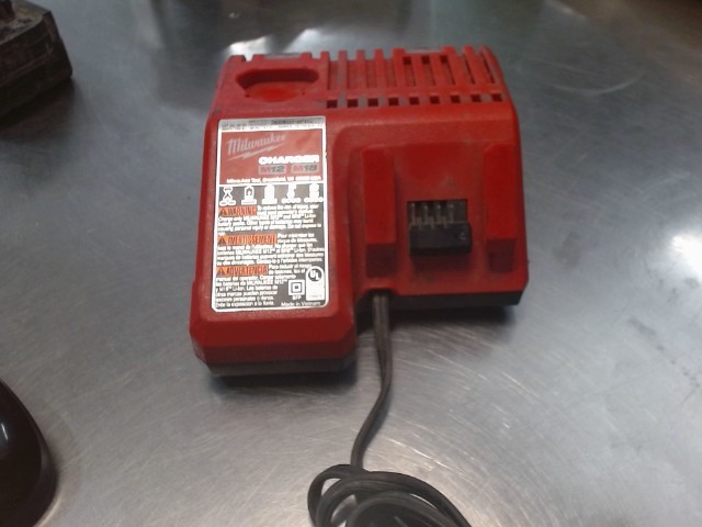 Chargeur milwaukee m12/m18