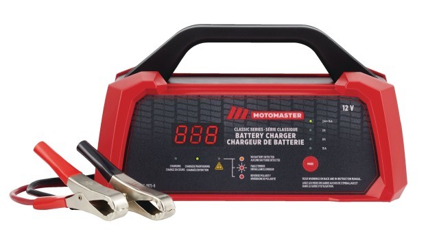 Motomaster chargeur de battery+boite