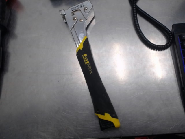 Hammer stapler