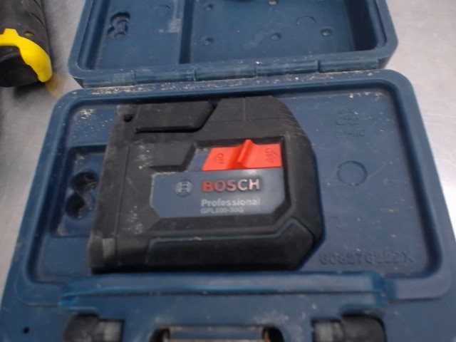 Laser bosch dans case