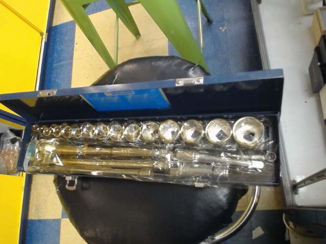 Mastercraft ratchet socket set
