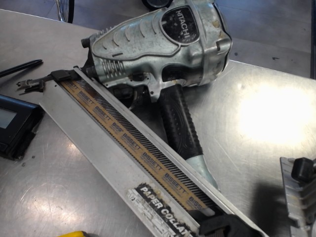 Strip nailer