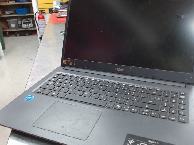 Laptop cendre avec chargeur/rom=119gb