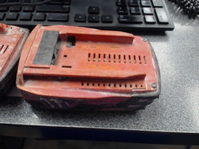 Deux batterie hilti rouge