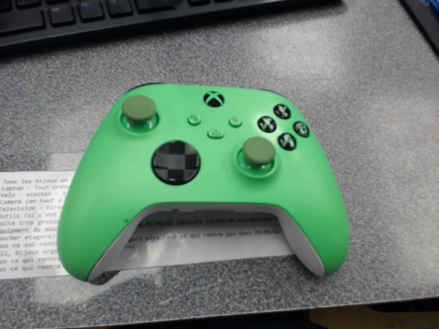 Manette xbox serie x vert + boite