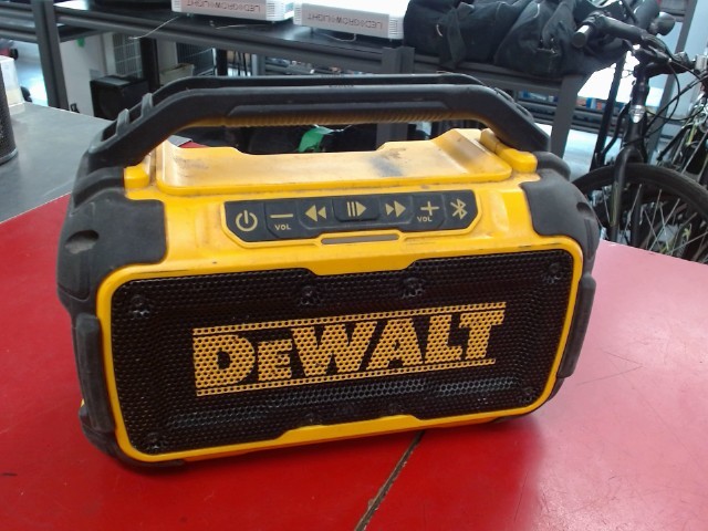 Bluetooth speaker dewalt pas d'acc