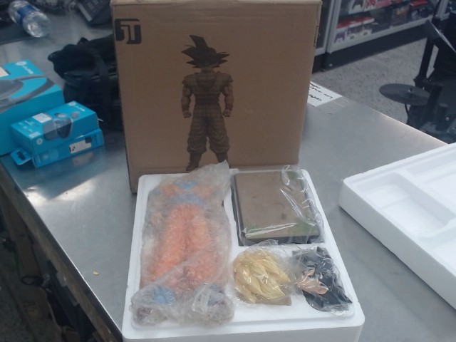 Goku figurine