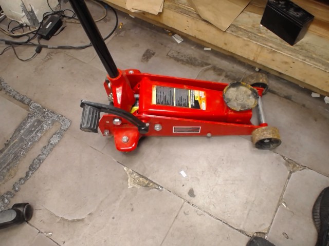 Floor jack 3 1/2 ton