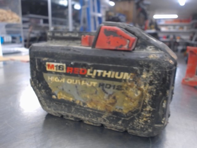 Batterie milwaukee 12ah