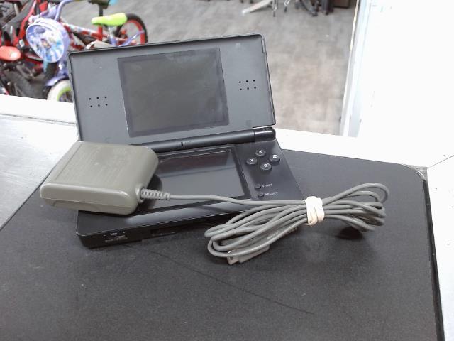 Nintendo ds lite noire + charg