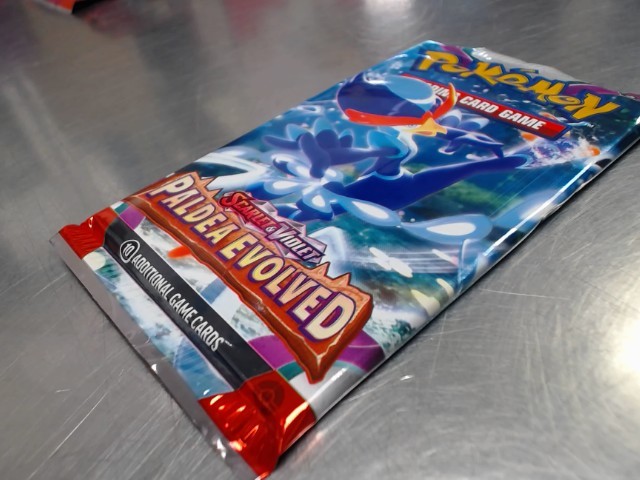 Pokemon booster pack paldea evolved
