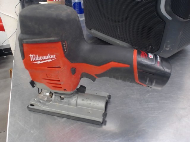 Jig saw milwaukee avec batt