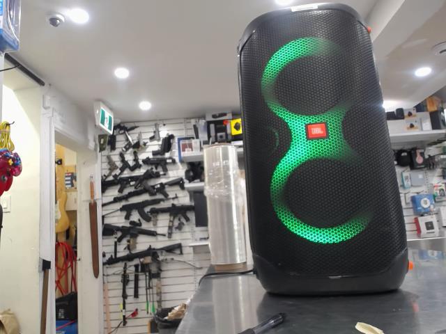 Jbl speaker bluetooth