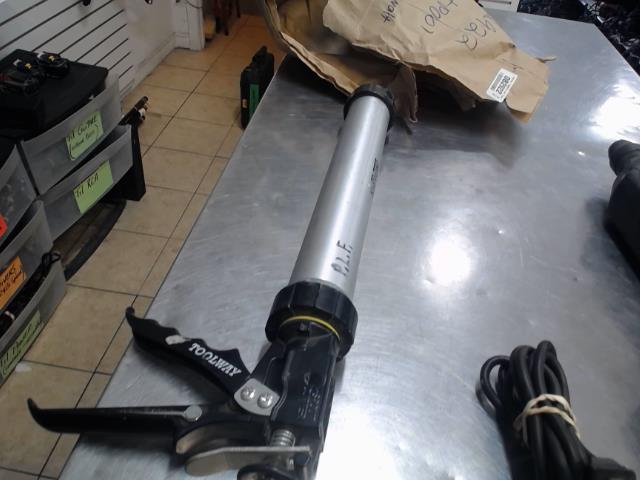Gun a caulking grisd