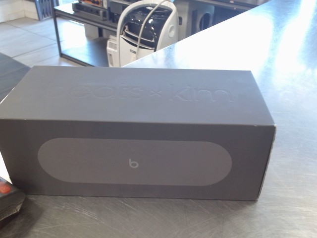 Beats pill kim kardashian (neufe)