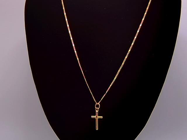CHAINE AVEC PENDANT EN OR 10KT