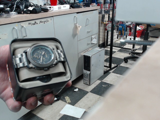 Montre chrono grise