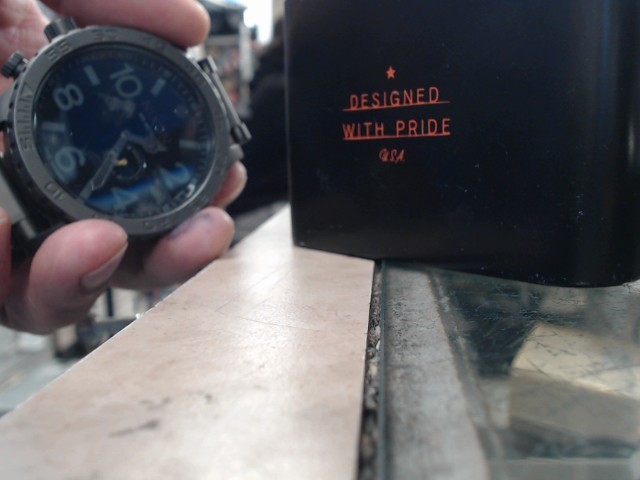 The 51-30 montre nixon chronograph