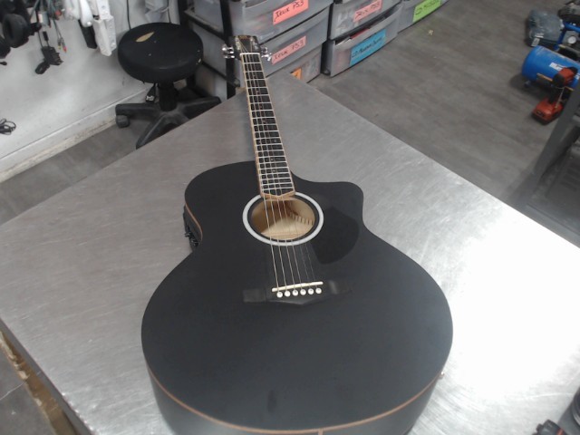 Guitare acoustique