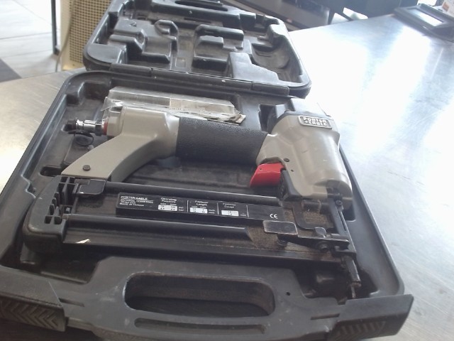 Tackeuse a aire comprimer+case
