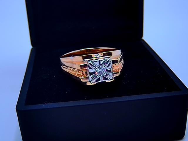 BAGUE EN OR 10KT AVEC DIAMANTS 