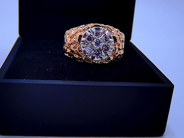 BAGUE EN OR 10KT AVEC DIAMANTS