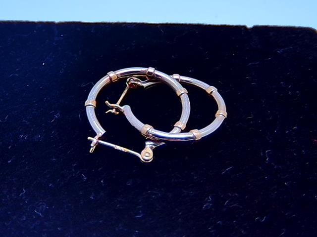 BOUCLES D OREILLES EN OR 14KT
