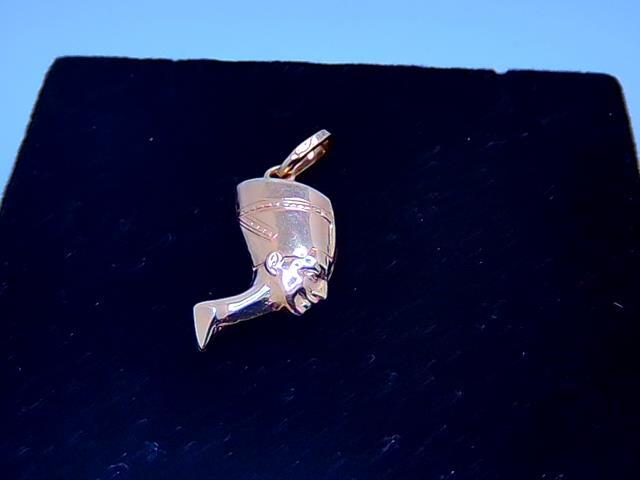 BRELOQUE EN OR 18KT