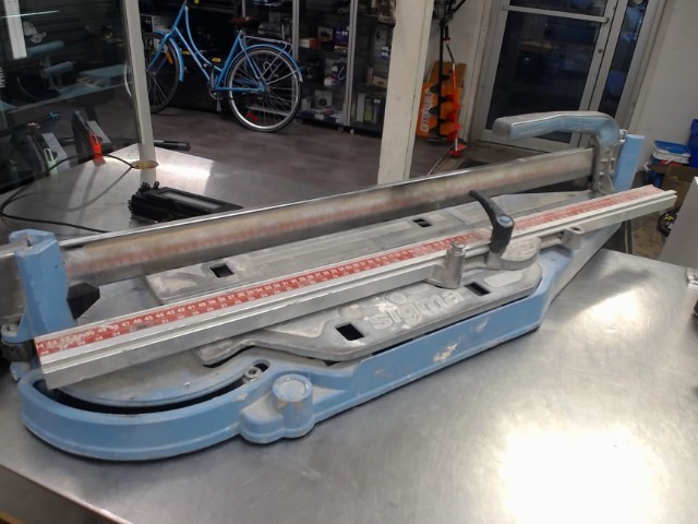 Tile cutter sigma 28''
