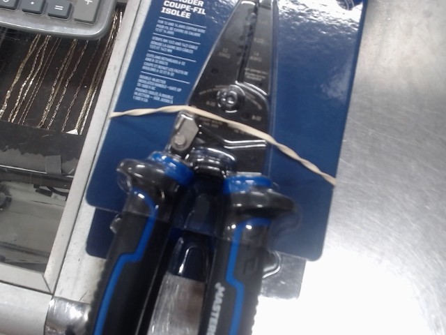 Paire de pince stripper