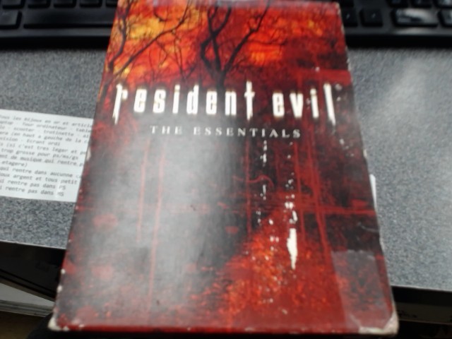 Resident evil the essentials