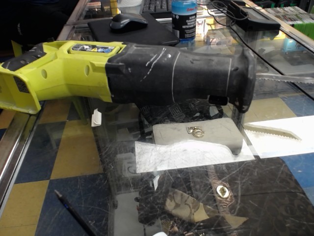 Brushless reciprocating saw sans batteri