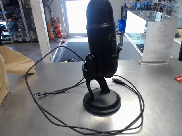 Micro blue yeti