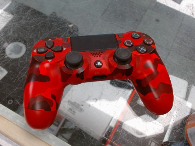 Manette ps4 rouge-noir