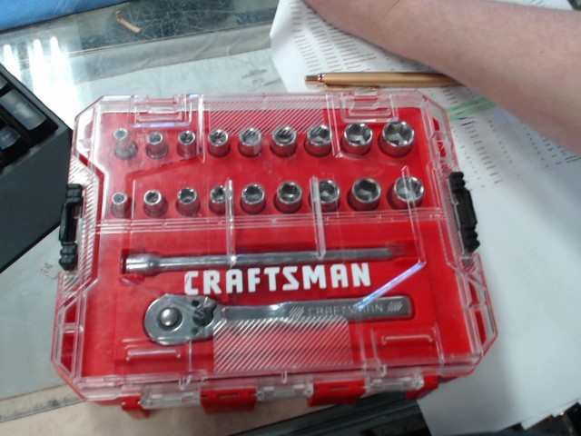 18pc ratchet set