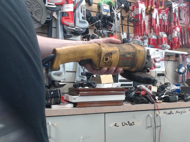 Grinder electrique