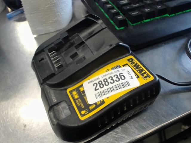 Chageur dewalt 20v