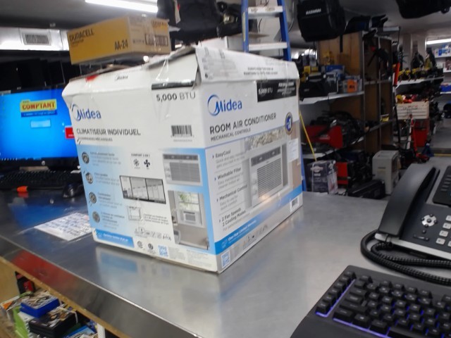 Air conditioner 5000btu en boite