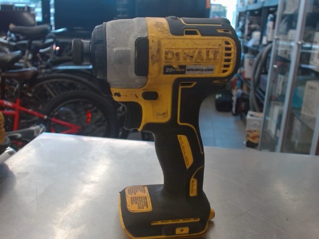 Perceuse impact 1/4''