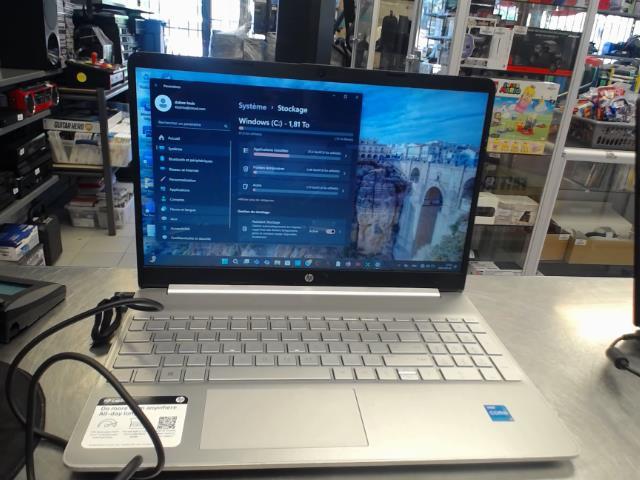 I3-12th gen /32gb ram / 2tb /touch/win11