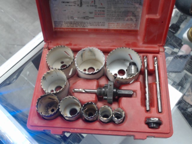 Lot de 14 pieces hole saw kit 4/6